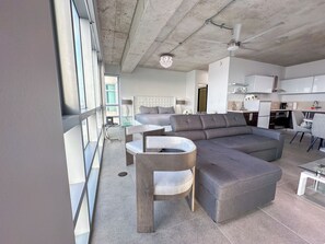 Living area - Atlantis modern living with panoramic ocean views (San Juan)