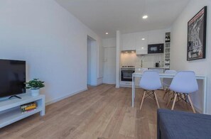 Interior - Village Carcavelos I Elegance by the Sea Steps from Praia & Santini (Carcavelos)