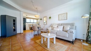 TV - Santa Barbara Montgo Apartment Javea Montañar (Javea / Xàbia)