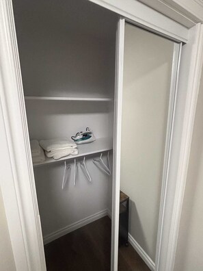 Interior - Cozy Suite in a Quiet Neighbourhood (Edmonton)