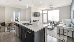 Apartment (2 Bedrooms) | Private kitchen - Landing Furnished Apartments Allen - Twin Creeks (Allen)