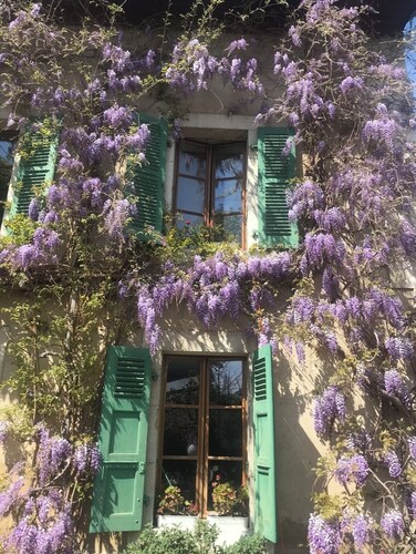 Fabulous 5-bedroom house in charming Divonne-les-Bains,with swimming pool,