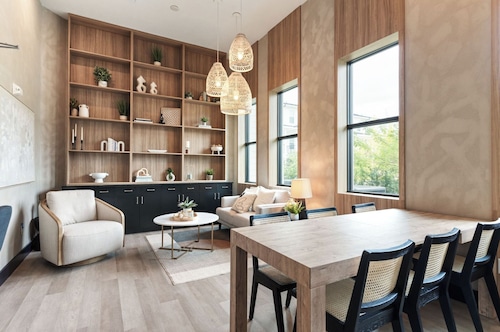 Landing Apartments Lakeland Near Winston