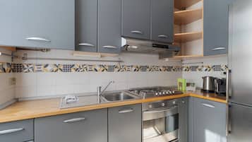 Apartment | Private kitchen