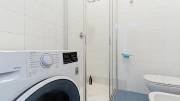 Apartment | Bathroom