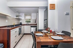 Private kitchen - Beautiful luxury 2slproom app at resort Seru Coral + air conditioning and fiber internet (Willemstad)