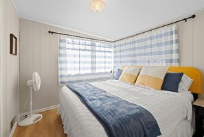 Room - Blue Fox Cottage in Grand Beach (Grand Beach)