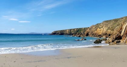 Wild Atlantic Haven - Cosy Cottage nr. Ballina & Beach