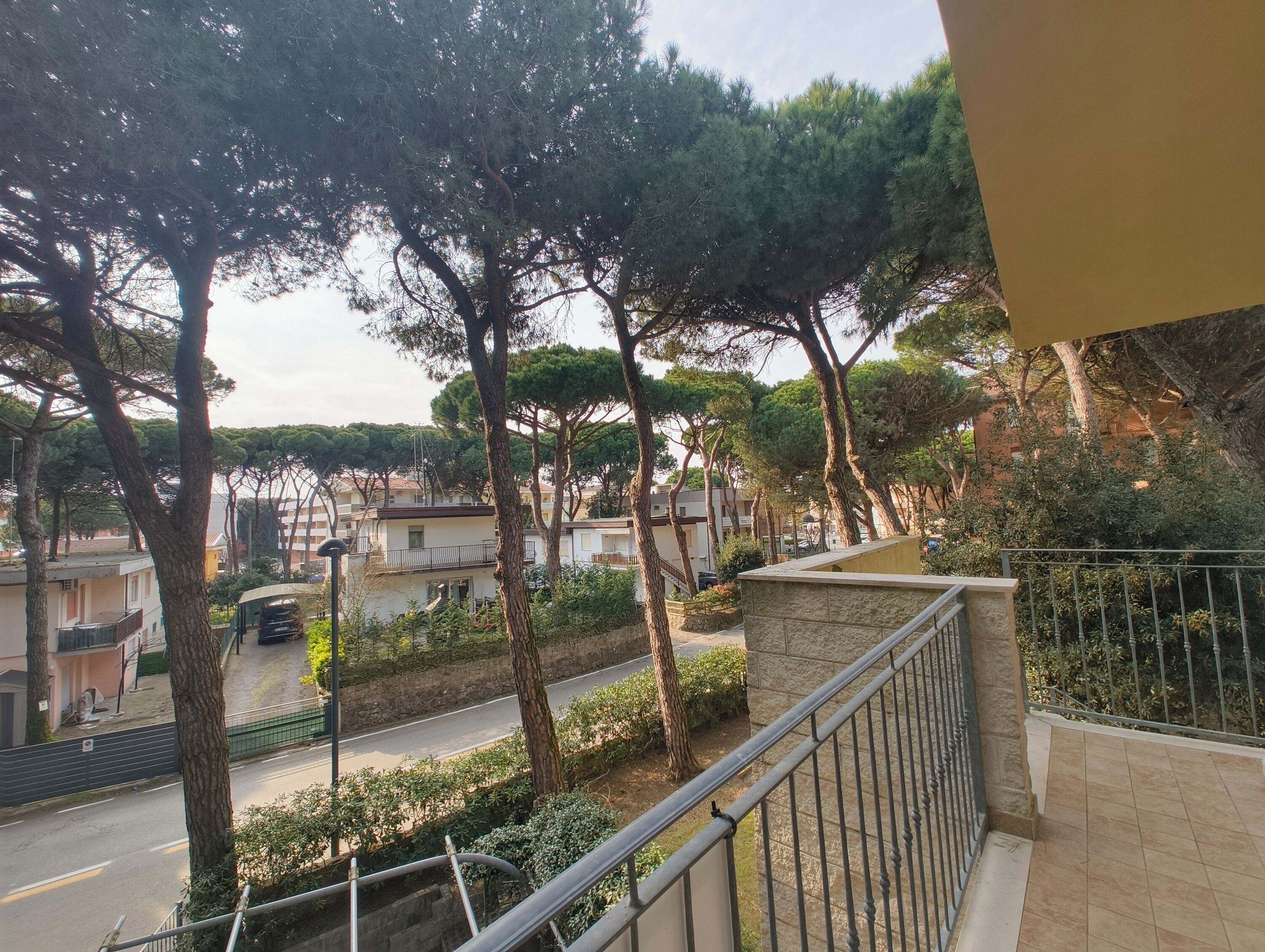 Huoneisto, 2 makuuhuonetta, patio, näköala puutarhaan | Puutarha