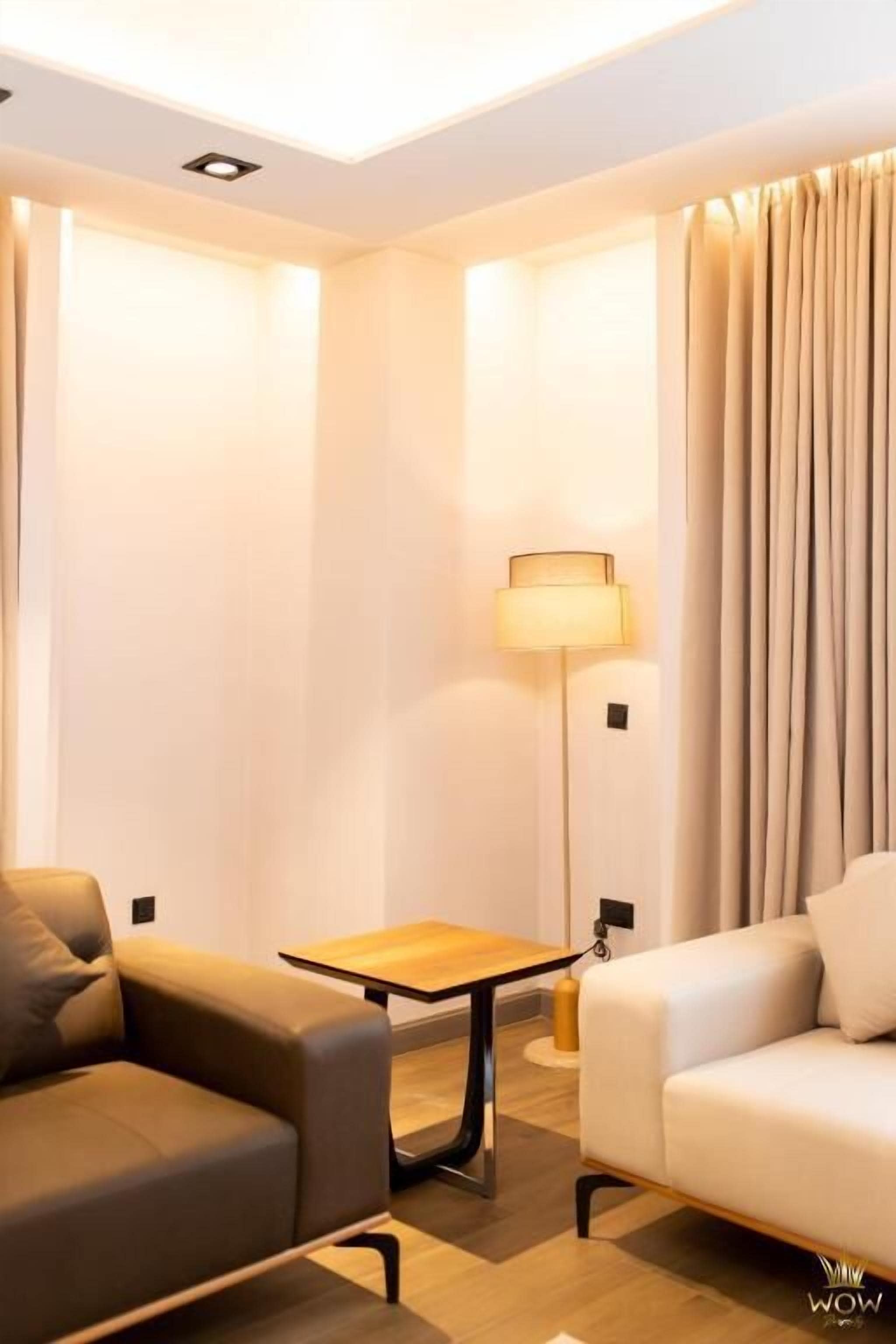 华丽公寓, 阳台, 城市景观 | 起居区