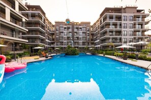 Pool - Diamond in City by wow property (Accra)