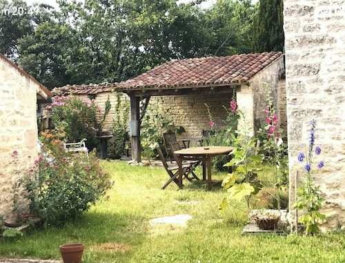 La Chalendrette : Large country house in Charente-Maritime