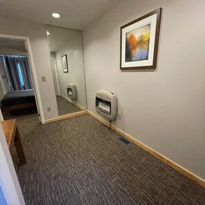 Interior - Endless Mountain Resort (Union Dale)