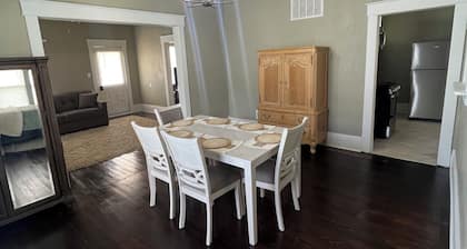 2-bedroom house in tranquil Great Bend with AC comfort