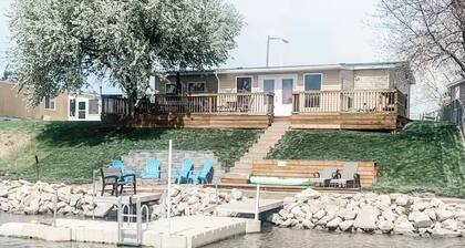 The “We Should Book Another Night” Lake house Haven