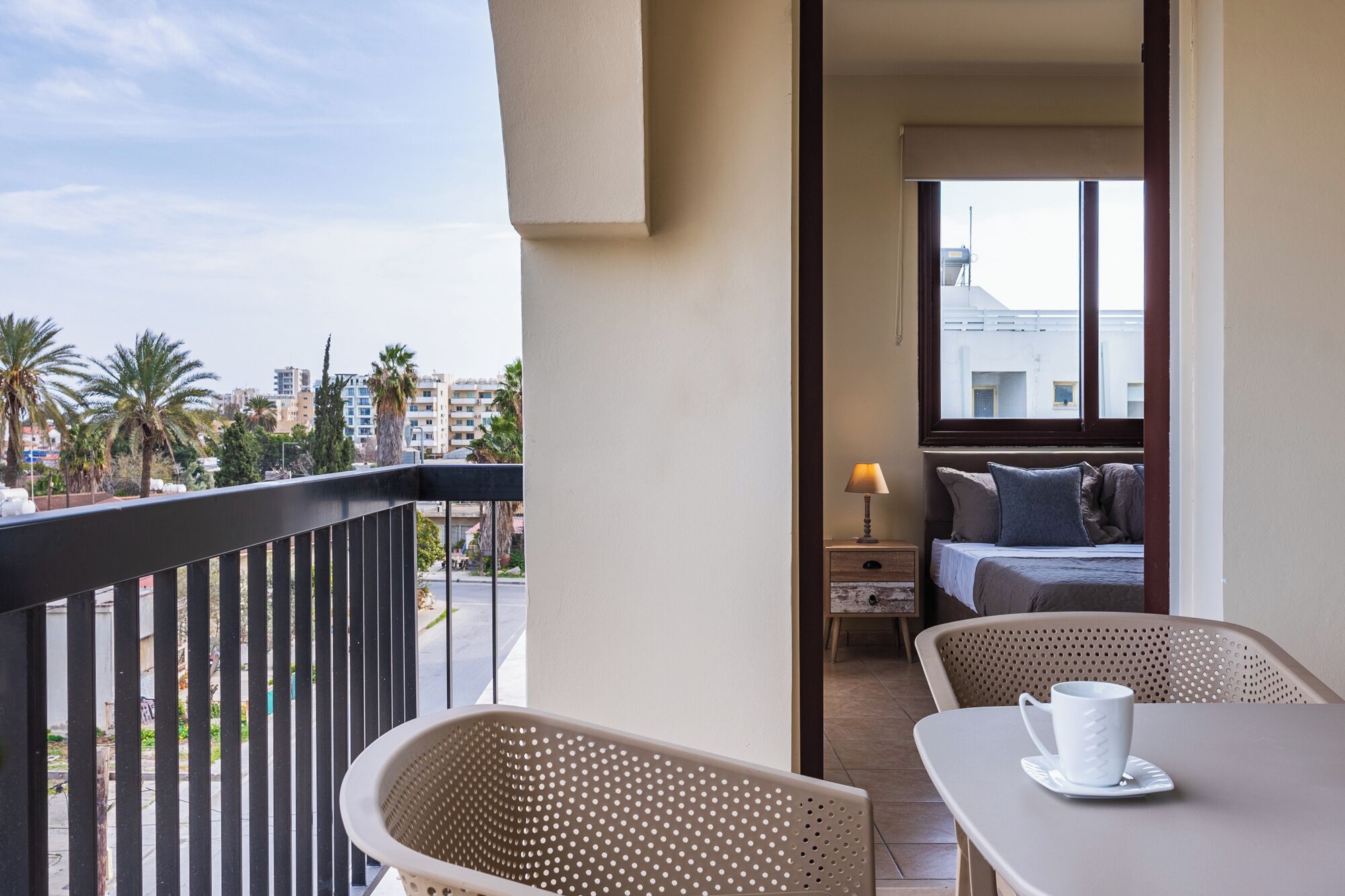 Appartement, balcon, vue ville | Restauration extérieure