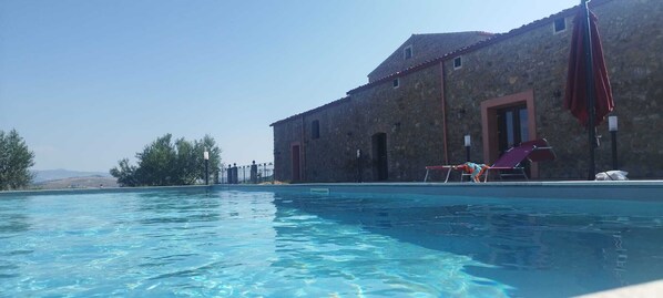 Pool - Ancient Arabian baglio with Pool and SPA in the archaeological area Palermo and Trapani (Camporeale)