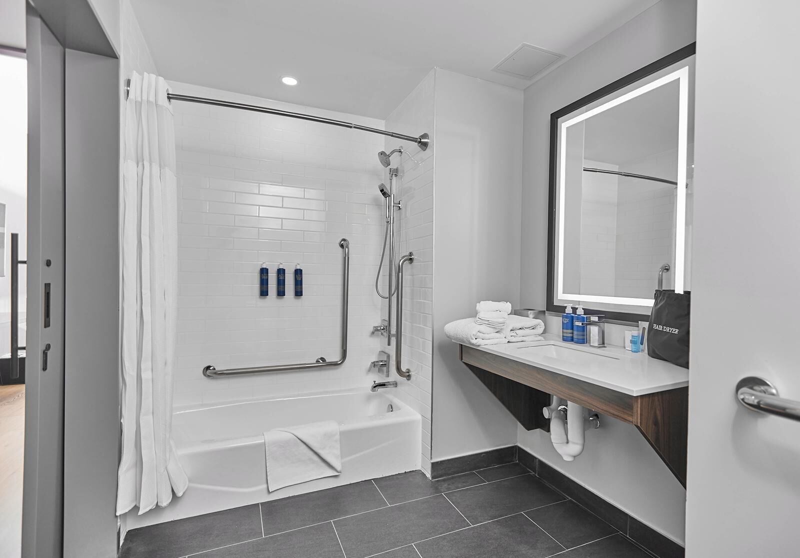 Bagno accessibile ai disabili