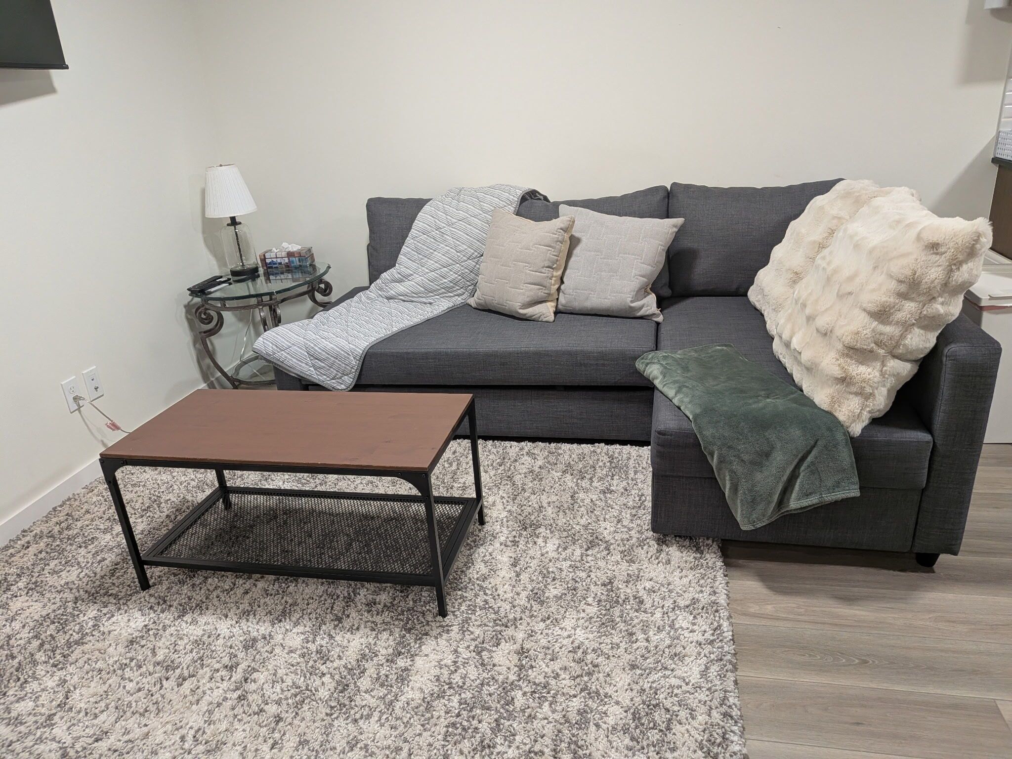 House, 2 Bedrooms, City View | Living area