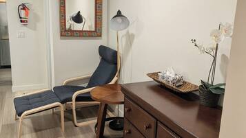 House, 2 Bedrooms, City View | Interior