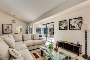 House, Multiple Beds, Pool Access, Garden View (Sonora) | Living area - Modern Club Med Oasis (Palm Springs)