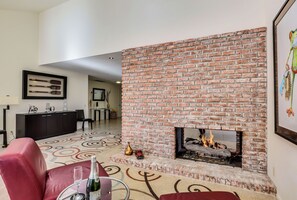 House, Multiple Beds, Pool Access, Garden View (Sonora) | Interior - Modern Club Med Oasis (Palm Springs)