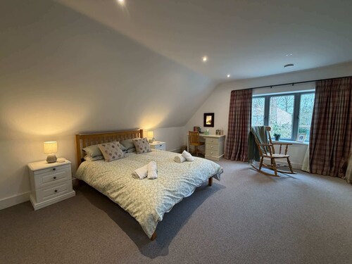 Family suite in Goring