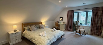 Family suite in Goring