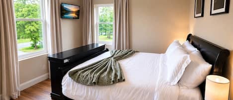 4 chambres, fer et planche à repasser, Wi-Fi, literie fournie
