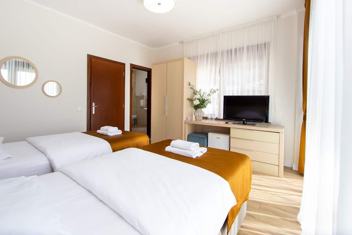 Σπίτι (Two Bedroom Family Suite 106)