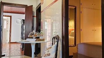 Deluxe House, Garden View