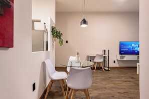 Dining - 1BR Apartment with Patio (Ciudad de mexico)