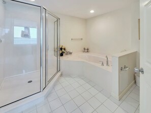 Bathroom - Vitamin Sea at The Pearl (Navarre Beach)