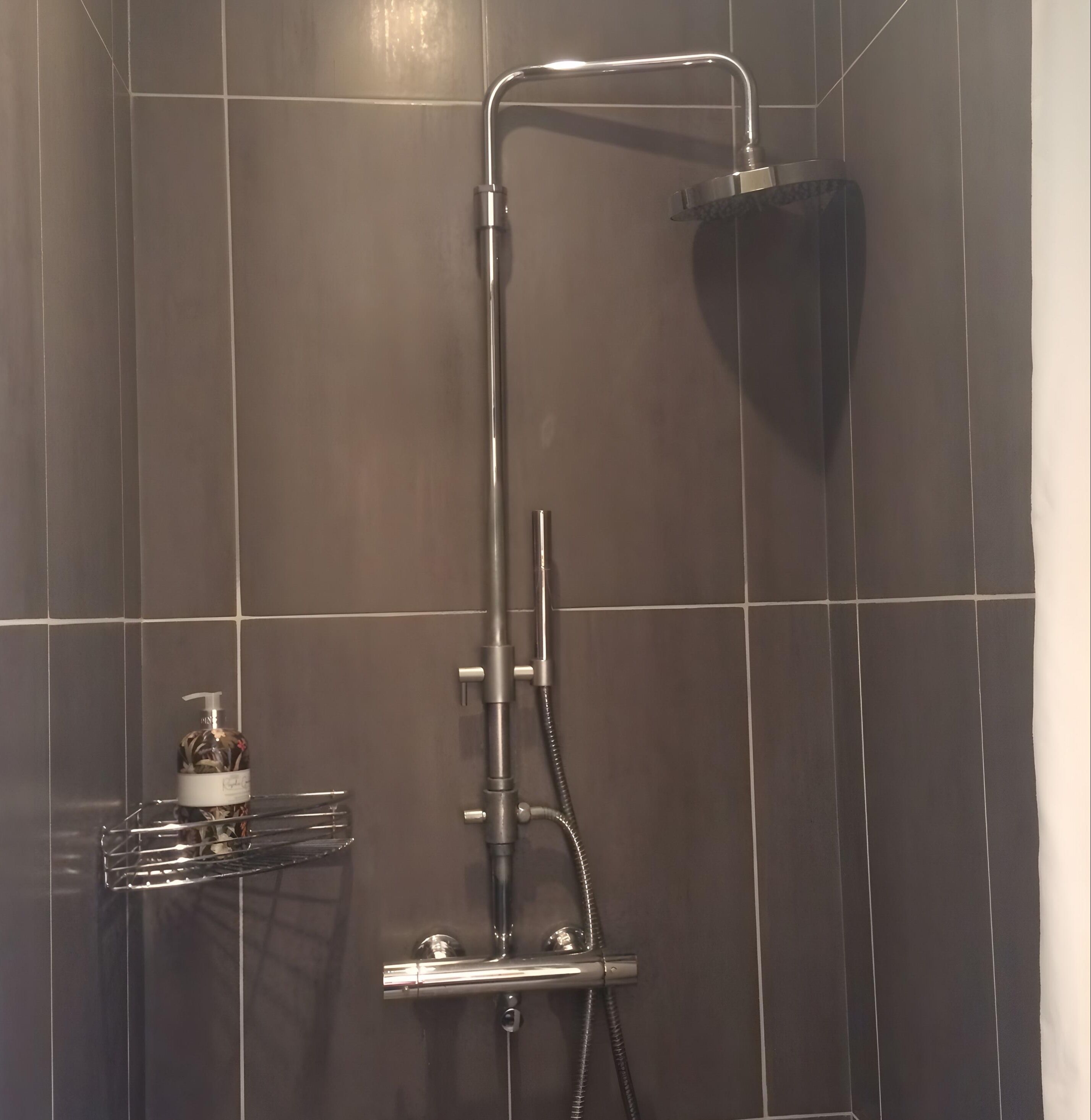 Kädessä pidettävä suihkupää