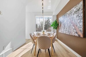 Dining - Rooftop + Garage | 3 Private Ensuites, 2 King Beds (Calgary)