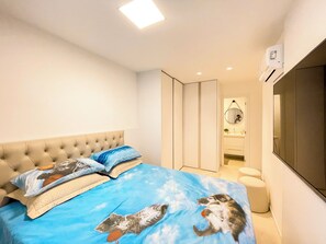 Iron/ironing board, WiFi, bed sheets - Entire beachfront apartment on Itaparica Beach. (Vila Velha)