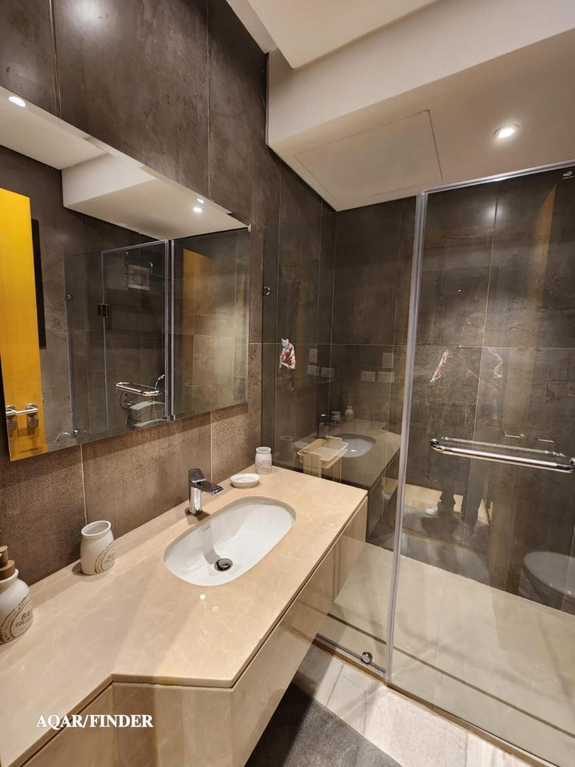 Comfort-Apartment, eigenes Bad, Stadtblick | Badezimmer