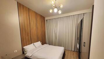 Apartemen Comfort, kamar mandi pribadi, pemandangan kota | Ruang kerja ramah laptop, setrika/meja setrika, dan Wi-Fi gratis
