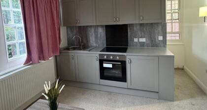 1 Bed - Sleeps 3 - Free Parking