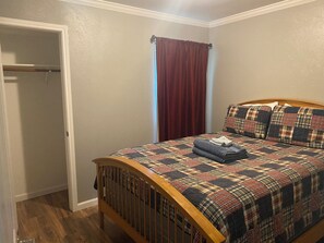 Room - Casa Azul - Home w/fenced yard (Buda)