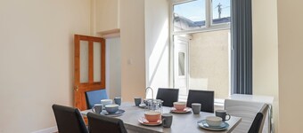 3 Double Bedrooms + Large Bathroom | Family & Group Friendly Home with Garden