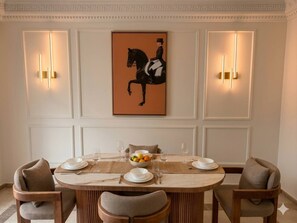 Dining - RARE à Casa  2BR  | Terrasse XXL | Parking Inclus (Casablanca)