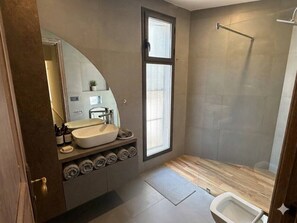 Hair dryer - RARE à Casa  2BR  | Terrasse XXL | Parking Inclus (Casablanca)