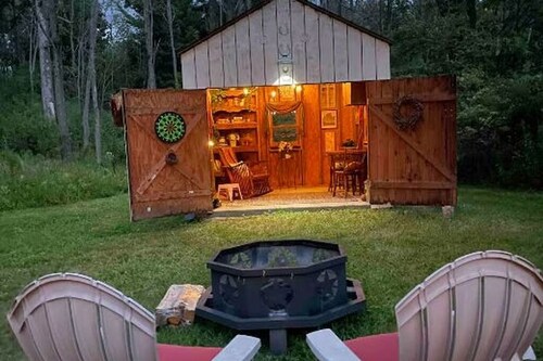 Little Lodge in Hemlock