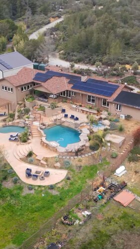 Ultimate Resort Retreat, Luxury Amenities, Butler