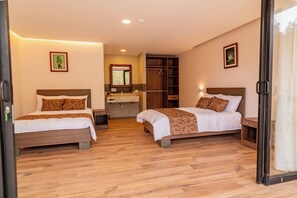 Double Room, 2 Double Beds - Hostería Pilpikuna (Mindo)