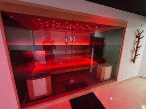 Sauna - Domaine de Jolio - An exceptional experience in Provence (Mondragon)