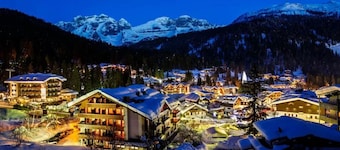 Luxury Chalet Sky-Loft Campiglio Dolomites View with Parking