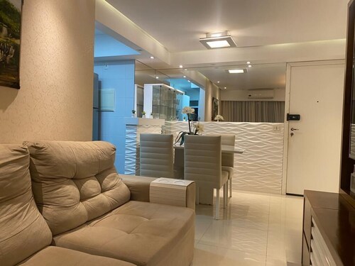 Your Retreat Between Beaches | Pool and Comfort