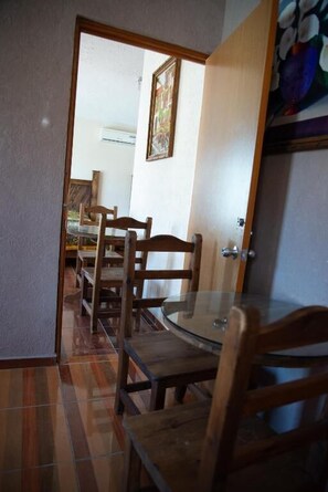 Basic Double or Twin Room, Garden View | Dining - Pueblo Viejo Hotel & Parque Acuático (Parras de la Fuente)